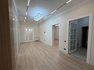 Продажа домов: 5 комнат, 127 м², 4 соток, Бишкек, Рухий Мурас ж/м Агентство недвижимости — 2