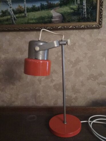 himalay duzu lampası: Klassik qədimi stol lampası. Almaniya istehsalı. Sovet dövründən