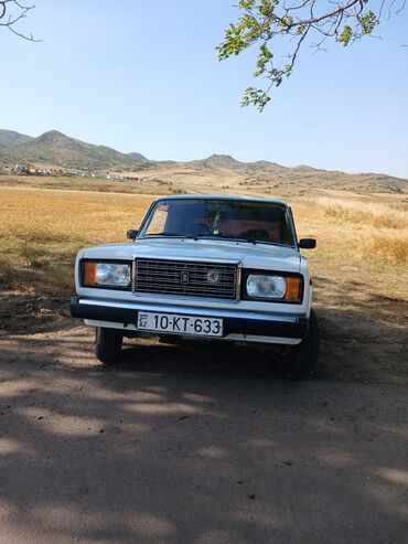 бампера гольф 2: VAZ (LADA) 2107: 1.6 l | 2002 il 3567 km Kabriolet
