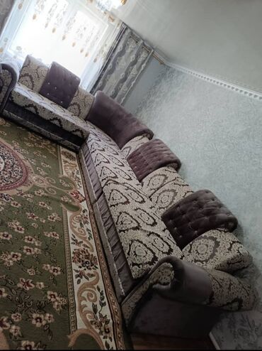 угловой диван с столом: Угловой диван, цвет - Серый, Б/у