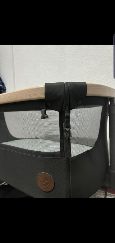 детская корона: Манеж с ручным маятниковым механизмом от Maxi cosi. В идеальном