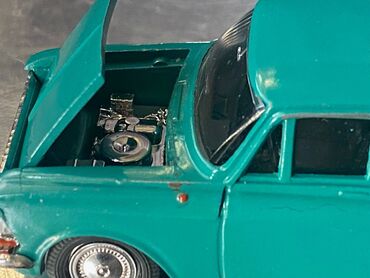 Avtomobil modelləri: Коллекционная модель Moskvich - 412 green 1969 Made In USSR Scale — 12