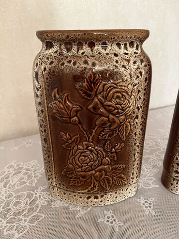 xurustal vaza: Vaza dəsti, Keramika