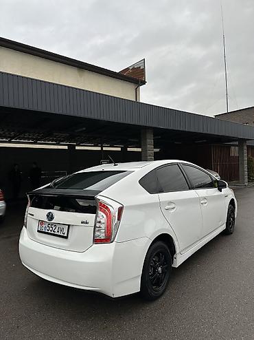 Toyota: Toyota Prius: 2013 г., 1.8 л, Вариатор, Гибрид, Хэтчбэк — 4