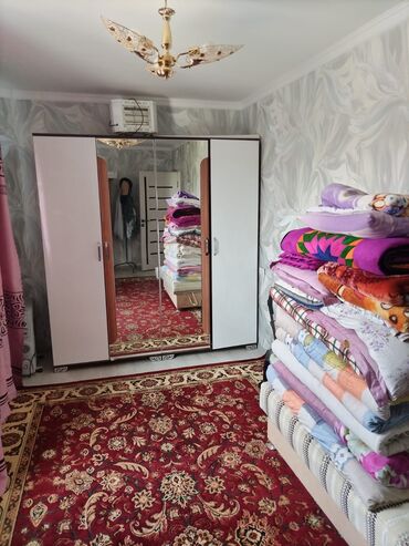 бишкек квартира жибек жолу: 2 комнаты, 4 м², 103 серия, 3 этаж, Евроремонт