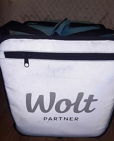 Wolt çatdırılma çantası – termal, böyük tutumlu. Xüsusiyyətlər: -