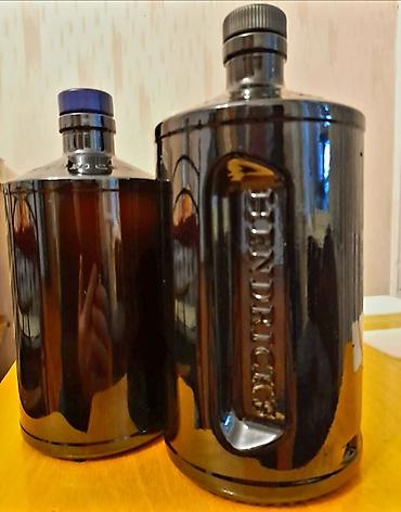 750ml,1lt.---------- Günkeçirməz,şüşə,qablar. 2-si,birlikdə