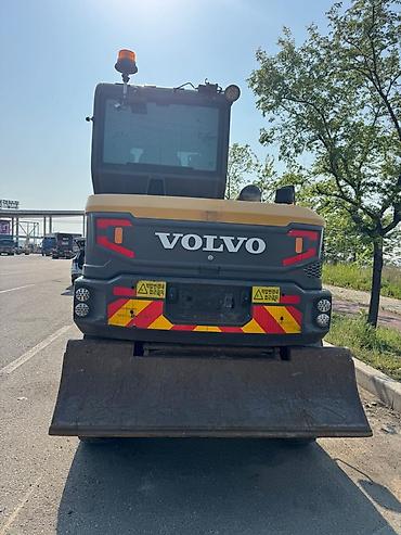 2022: Экскаватор, Volvo, 2022 г., Колесный — 2