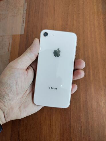 Apple iPhone: IPhone 8, 64 GB