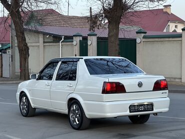 Volkswagen: Volkswagen Jetta: 2012 г., 1.6 л, Механика, Бензин, Седан — 7