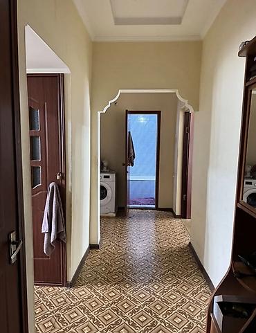 Продажа квартир: 2 комнаты, 52 м², 12 мкр 106 серия, 6 этаж, Косметический ремонт — 7