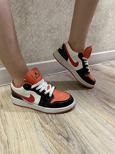 Мырзалардын бут кийими: Кроссовки Nike Air Jordan 1 Low - Низкая модель с классическим — 3