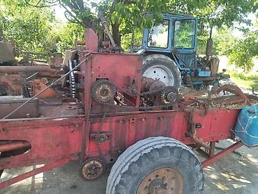 Toxum səpənlər: Ustmak UM4M-4 taxıl səpən (daneli səpin aqreqatı) Xüsusiyyətlər: - — 11