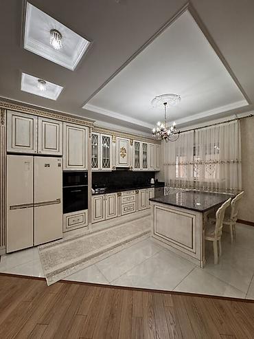 Продажа коттеджей и домов: 🏡Продается 3х этажный ДОМ 🏰 на первой линии улицы Ахунбаева/Тыналиева — 2