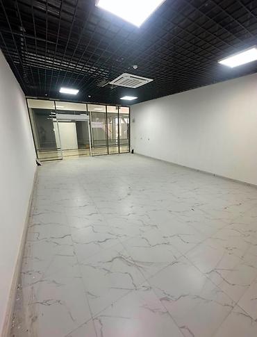 азия молл: Продажа магазинов В торговом центре, 46 м², Свежий ремонт, 1 этаж — 4