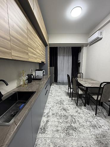 Посуточная аренда квартир: 3 комнаты, Душевая кабина, Постельное белье, Бронь — 13