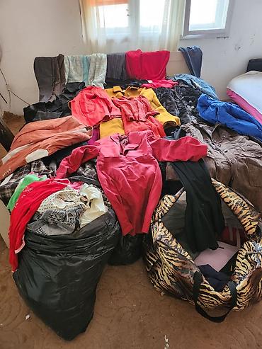 Ostala ženska odeća: Lot ženske odeće – različiti komadi i materijali - Kaputi i mantili — 10