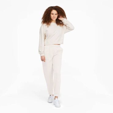 костюм врача: Puma спортивный костюм. Loungewear Women's Crew Top & Loungewear