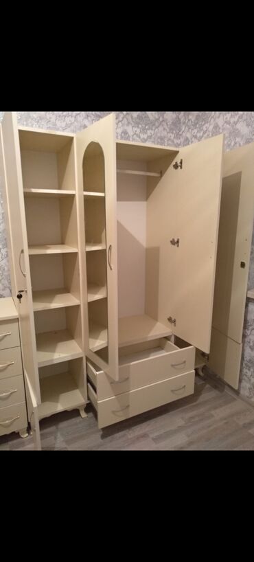 Dolablar: Yeni, Açılan, 3 qapılı Düz dolab, Ayaqqabı dolabı, Türkiyə -da lalafo.az — 12 Dolablar: Yeni, Açılan, 3 qapılı Düz dolab, Ayaqqabı dolabı, Türkiyə — 12