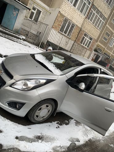 Chevrolet: Chevrolet Spark: 2015 г., 0.1 л, Автомат, Бензин