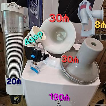 su qantel: Mərkəzdə iynə/ucu olan mexanizm - Dispenser su qabın qapağını deşir — 2