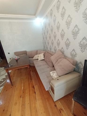 Qonaq otağı dəstləri: Klassik üslubda tam mebel dəsti Tərkibi: - Yataq otağı üçün geniş — 2