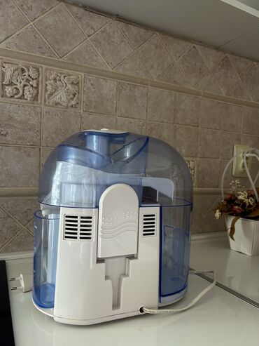 Sokovnici: Sokovnik je dobijen pre vise godina na poklon ali nikada nije na lalafo.rs — 2 Sokovnici: Sokovnik je dobijen pre vise godina na poklon ali nikada nije — 2