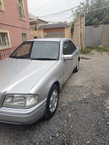 Mercedes-Benz: Mercedes-Benz C-sinfi sedan (W202) - Kuzov: 4 qapılı sedan, gümüşü — 7