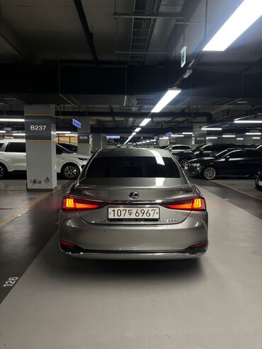 Lexus: Lexus ES: 2020 г. — 6