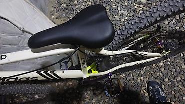 adidas velo: Salam tecili pul lazimdi deye satilir velon usdunde mt200 hasns kased — 4