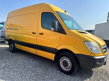 бус сапог меняю: Легкий грузовик, Mercedes-Benz