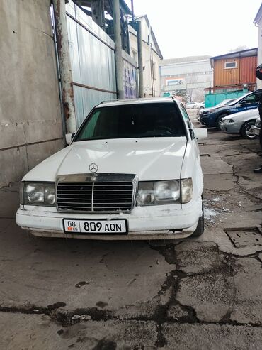 мерседес 15: Mercedes-Benz W124: 1991 г., 2.3 л, Механика, Бензин, Универсал