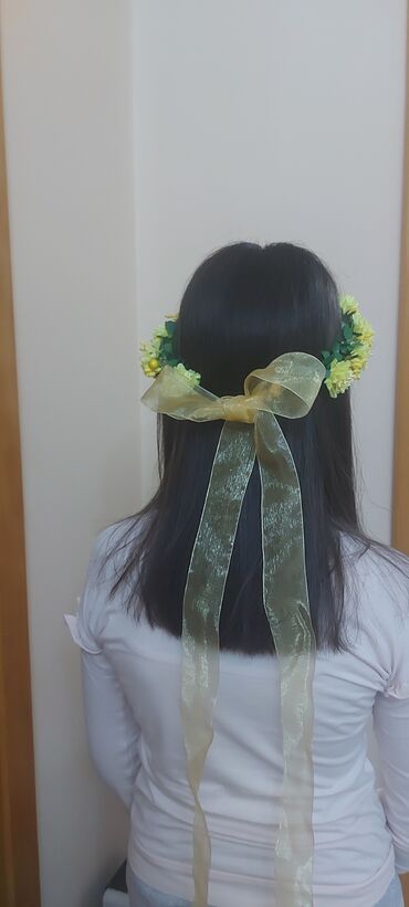 Saç aksesuarları: Celengler her biri 10 azn — 17