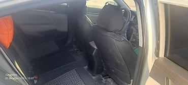 Hyundai: Hyundai Elantra: 2018 г., 2 л, Автомат, Бензин, Седан — 5