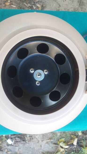 Ostali medicinski proizvodi: Centrifuga za PRP 
Kao sa slika
Ne odgovaram na SMS — 29