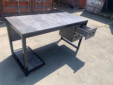 Офисные столы: Офисный стол с тумбой — 9