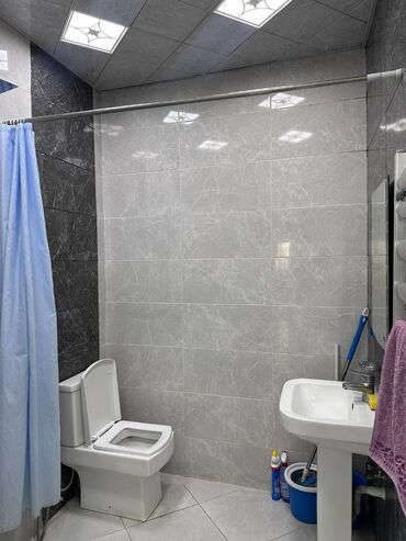 Uzunmüddətli kirayə mənzillər: 28 May metrosunun 2-ci çıxışında, yeni tikili, 14 mərtəbəli binanın — 8