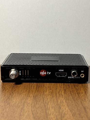 tuner satisi: Ailə TV aparatı, tam işlək vəziyyətdə, pultu, kabelləri də üzərində — 3
