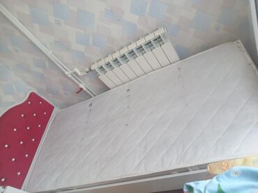 двухэтажная кровать: Oğlan və qız üçün, İşlənmiş, Çarpayı, Bazasız, Matras ilə, Siyirməsiz