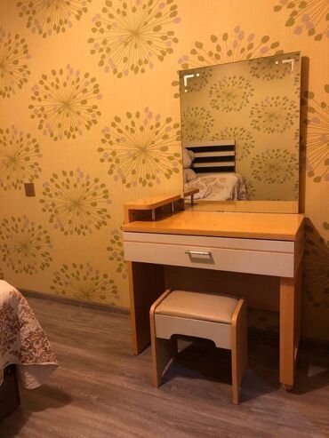 Uzunmüddətli kirayə mənzillər: Gənclik,Ayna Sultanova,heykəlin yaxınlığında,5 mərtəbəli tikilinin — 4