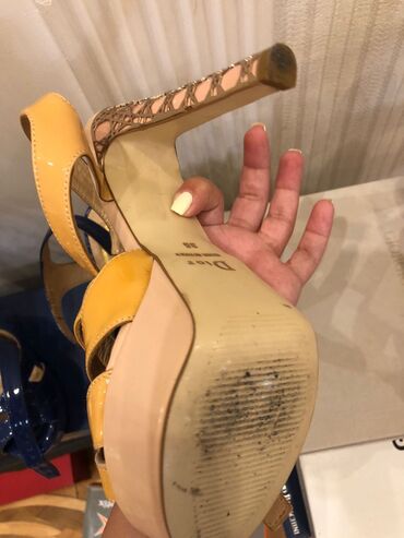 Basanoşka və səndəllər: Ölçü: 35, İşlənmiş — 12