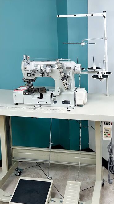 Промышленные швейные машинки: Швейная машина Typical, Распошивальная машина, Полуавтомат