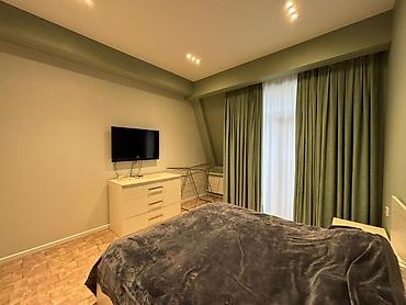 Kirayə mənzillər: İcarəyə verilir 2 otaqlı yeni tikili 105 m², Ağ şəhər q. Kateqoriya — 8