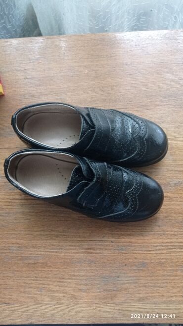 детская кожаная обувь: Продаю туфли для мальчика 31 размер. Состояние отличное. Покупали для