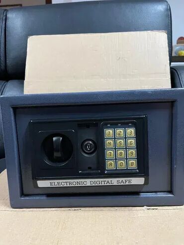 Ostali alati i mašine: SUPER AKCIJA #2475 Elektronski digitalni kućni SEF Visoke sigurnosti; — 6