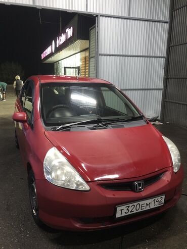 аренда honda fit: Honda Fit: 2001 г., 1.5 л, Автомат, Бензин