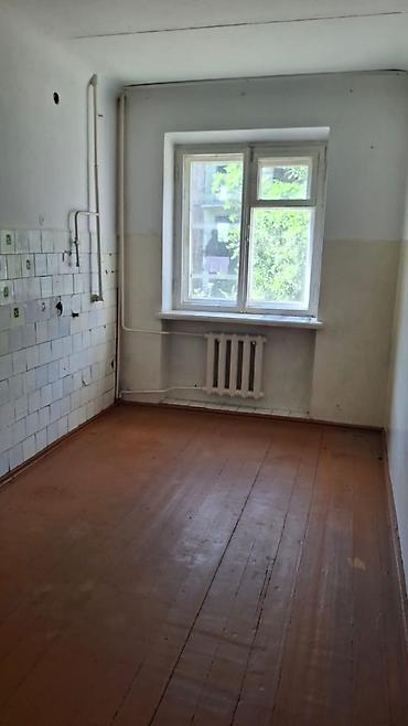 ак кеме старый аэропорт: 3 комнаты, 60 м², 1 этаж, Старый ремонт — 7