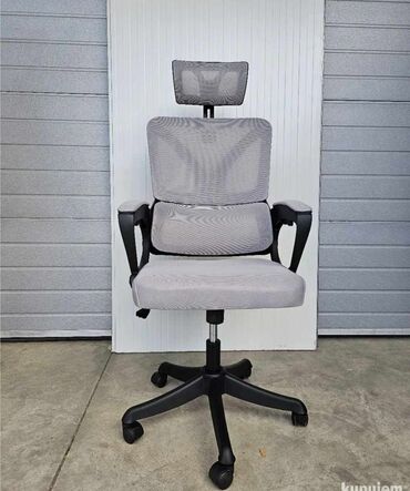 Stolice: Ergonomska kancelarijska stolica sa mrežastim naslonom i naslonom za — 10