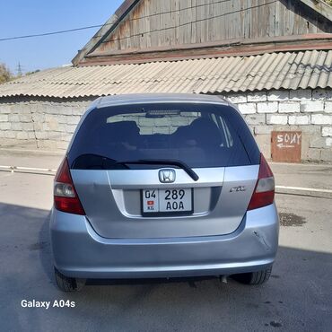 Honda: Honda Fit: 2002 г., 1.3 л, Автомат, Бензин, Хэтчбэк — 2