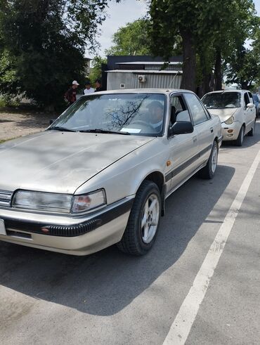 mazda трибут: Mazda 626: 1989 г., 2 л, Механика, Бензин, Седан